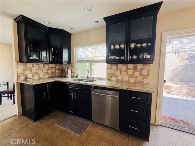 2705 E Melissa Street, West Covina CA: https://media.crmls.org/medias/c10e152f-ec48-485b-97ef-82c7caab2481.jpg