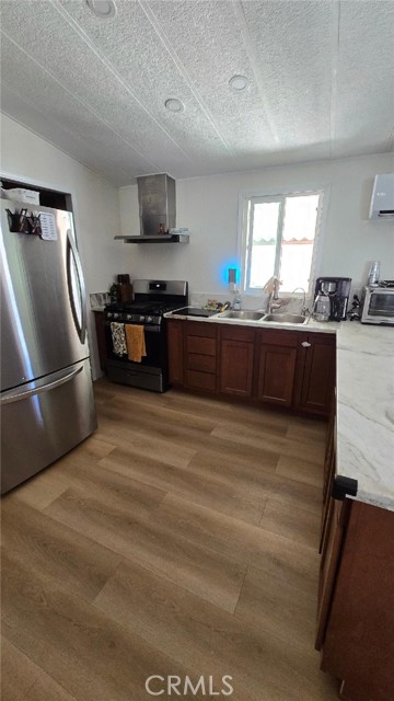 19221 Westlawn Street, Hesperia CA: https://media.crmls.org/medias/c10e3ac2-245b-4b23-8fe6-03580276be54.jpg