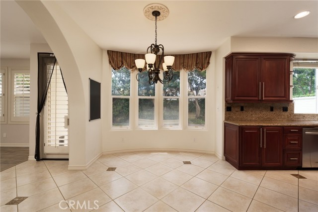 6471 Frampton Circle, Huntington Beach CA: https://media.crmls.org/medias/c10e64c9-7498-4521-b10c-09128e621ca1.jpg