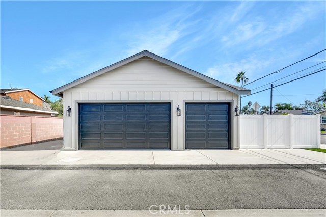 Detail Gallery Image 18 of 20 For 1703 Park, Huntington Beach,  CA 92648 - 2 Beds | 2 Baths