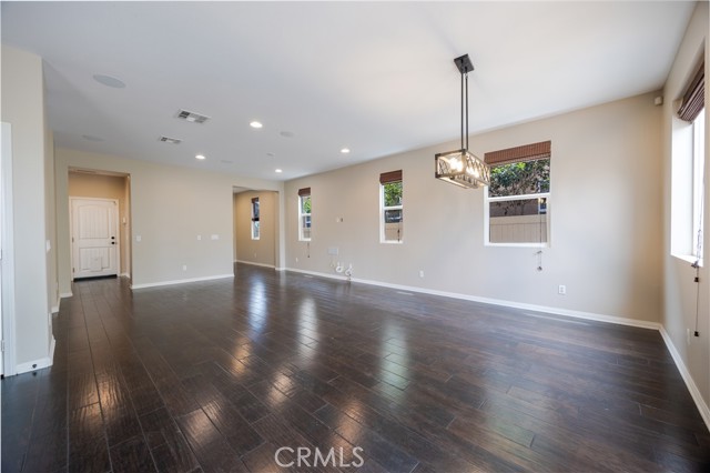 Detail Gallery Image 9 of 43 For 3245 Donovan Ranch Rd, Anaheim,  CA 92804 - 4 Beds | 3 Baths