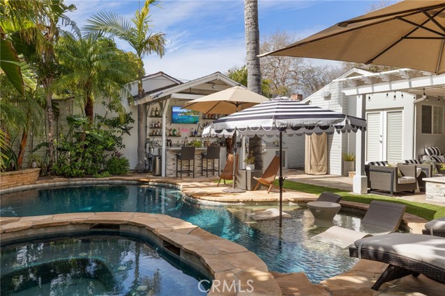 10340 Margate Street, North Hollywood CA: https://media.crmls.org/medias/c1113a48-c627-4007-922b-1972f3427aca.jpg