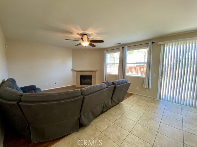 Detail Gallery Image 9 of 48 For 29894 Warm Sands Dr, Menifee,  CA 92584 - 4 Beds | 2/1 Baths