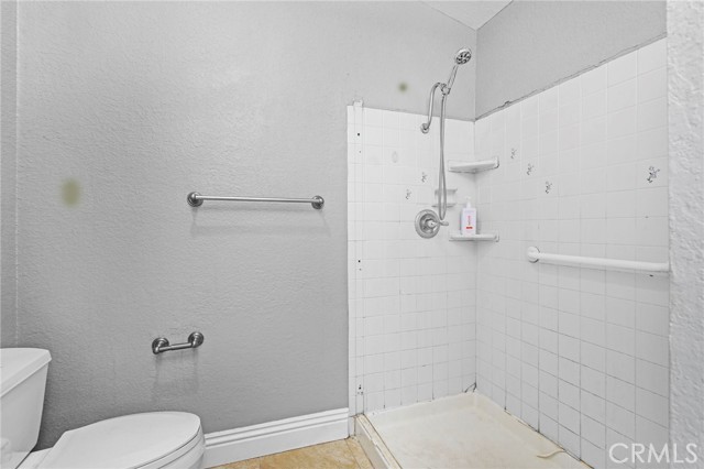 Detail Gallery Image 21 of 27 For 9239 Stone Canyon Rd, Corona,  CA 92883 - 3 Beds | 2/1 Baths