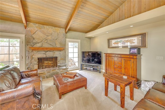 231 Avenida Princesa, San Clemente CA: https://media.crmls.org/medias/c114763e-0e23-4a56-bb68-732d5163502f.jpg