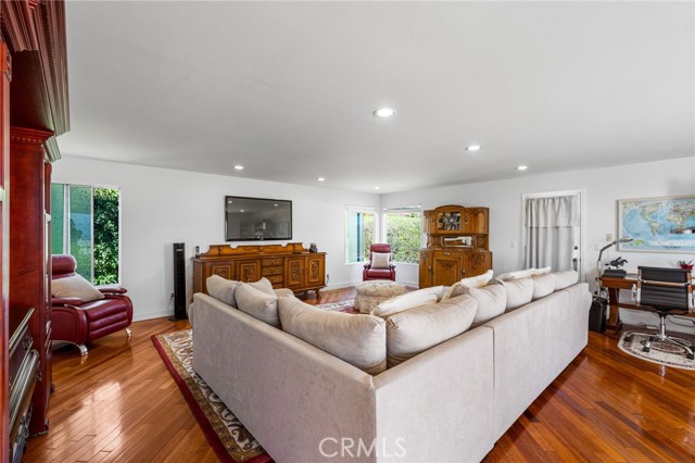 Detail Gallery Image 41 of 72 For 3943 Exultant Dr, Rancho Palos Verdes,  CA 90275 - 4 Beds | 5 Baths