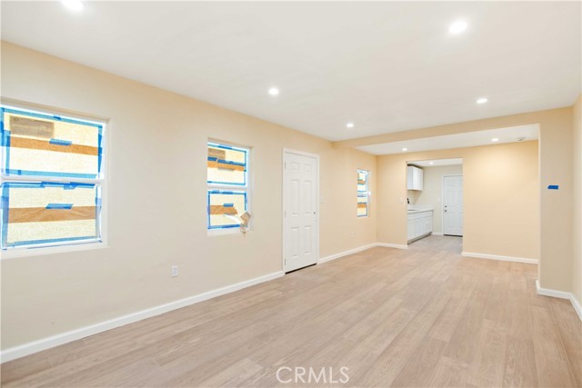 Detail Gallery Image 9 of 31 For 2117 N Keene, Los Angeles,  CA 90059 - 3 Beds | 1 Baths