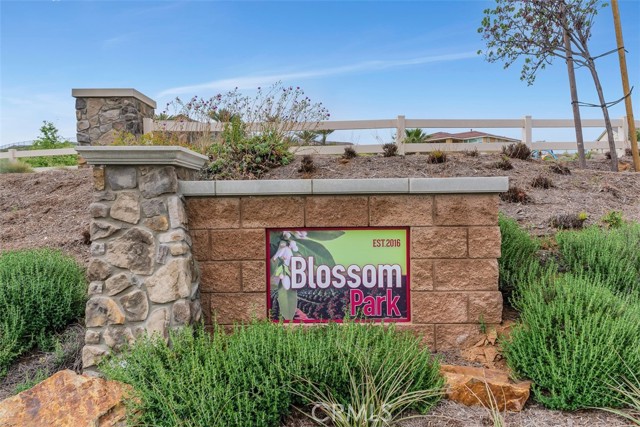 Detail Gallery Image 37 of 44 For 17183 Compass Dr, Riverside,  CA 92503 - 5 Beds | 4/1 Baths