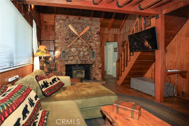 Detail Gallery Image 5 of 51 For 42690 Sonoma, Big Bear Lake,  CA 92315 - 2 Beds | 1/1 Baths