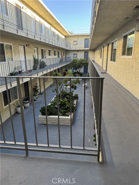 Detail Gallery Image 12 of 12 For 2844 E 3rd St #210,  Long Beach,  CA 90814 - 2 Beds | 2 Baths