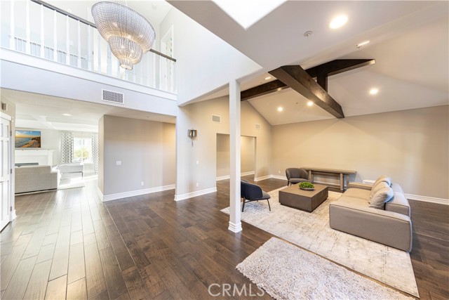 Detail Gallery Image 17 of 75 For 185 S Trish Ct, Anaheim Hills,  CA 92808 - 5 Beds | 4/1 Baths