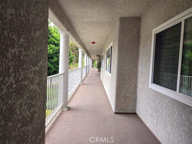 3510 Bahia Blanca W, Laguna Woods CA: https://media.crmls.org/medias/c1181527-7878-466a-bbe5-c2df8b634f2a.jpg