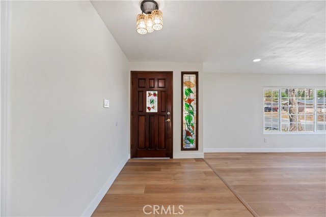 5430 Avenue Juan Bautista, Jurupa Valley CA: https://media.crmls.org/medias/c1185179-6b3b-43a2-bd9f-915957df417e.jpg