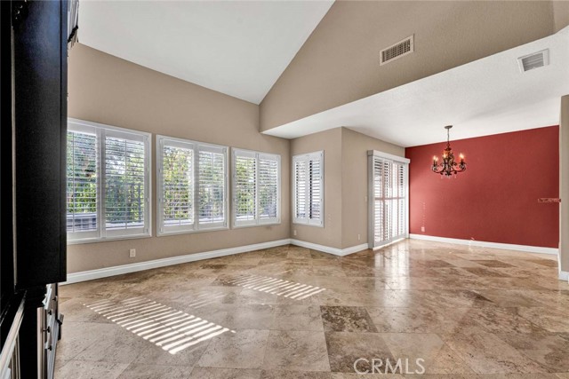 Detail Gallery Image 7 of 30 For 11 Mirabella, Rancho Santa Margarita,  CA 92688 - 2 Beds | 2/1 Baths