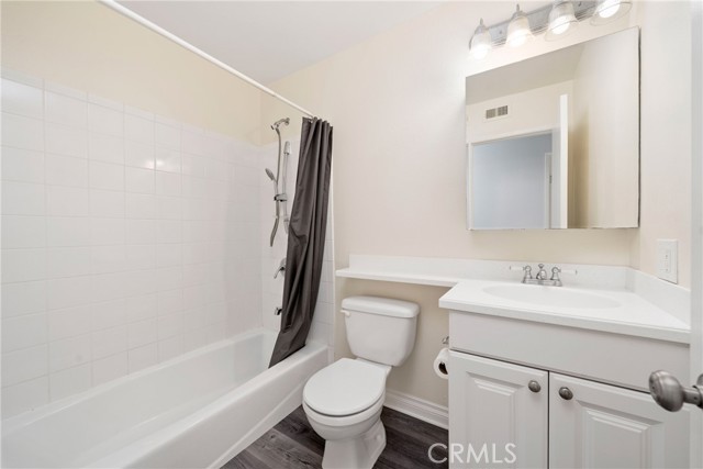 Detail Gallery Image 14 of 28 For 24 Seaside, Newport Beach,  CA 92663 - 2 Beds | 2 Baths