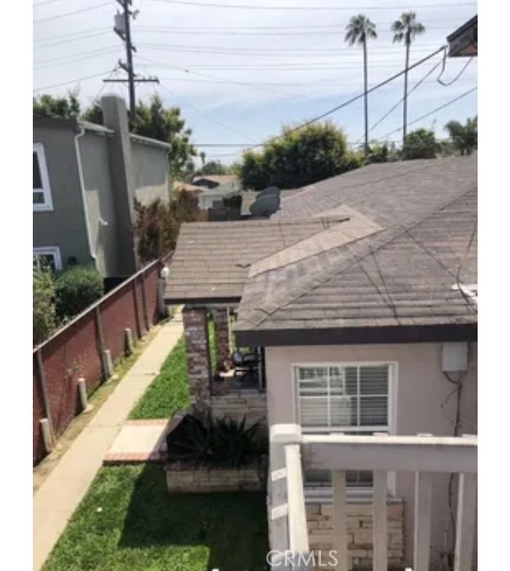 5126 W El Segundo Boulevard, Hawthorne CA: https://media.crmls.org/medias/c11a6a8f-fd81-451d-ad83-a4a6ef897057.jpg
