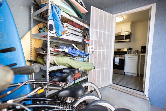 Detail Gallery Image 13 of 15 For 1825 W Balboa, Newport Beach,  CA 92663 - 1 Beds | 1 Baths