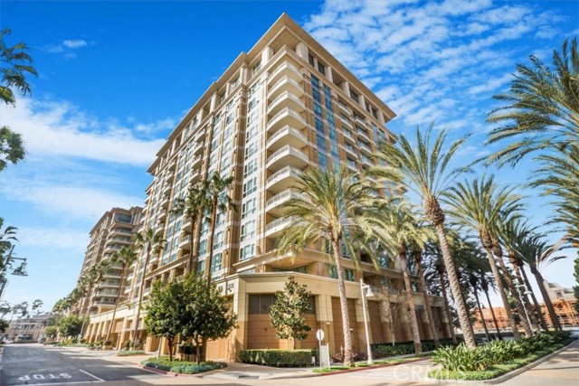3059 Scholarship, Irvine CA: https://media.crmls.org/medias/c11b78b3-4c8b-4430-8ae5-776056c260c6.jpg