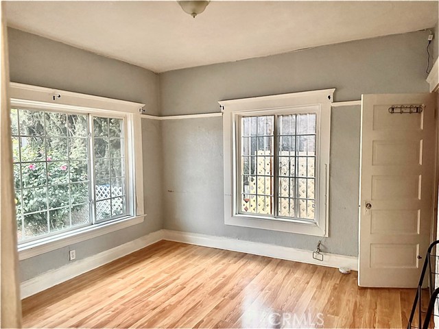 Detail Gallery Image 18 of 37 For 2129 30th W 30th, Los Angeles,  CA 90018 - 4 Beds | 1 Baths