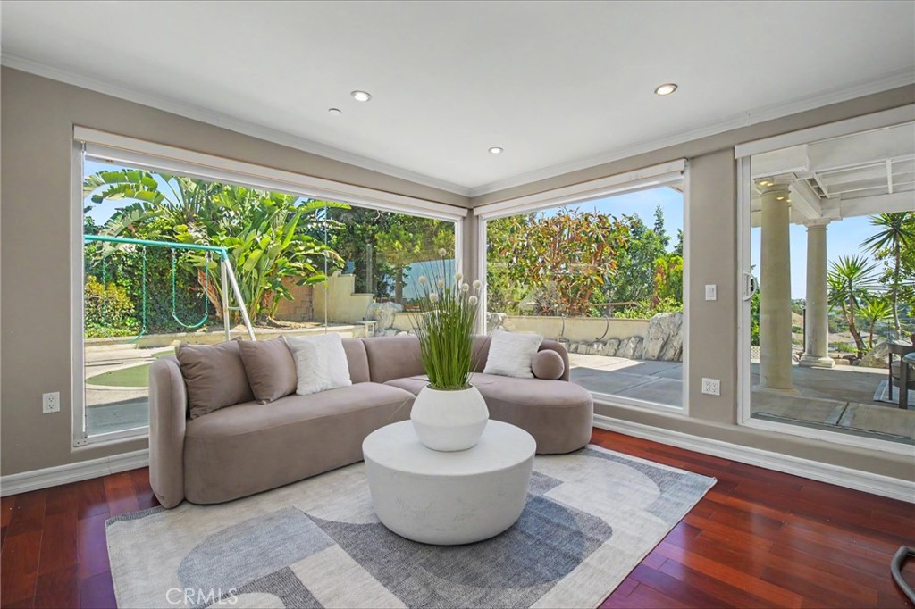 MLS #WS26147038 image #9