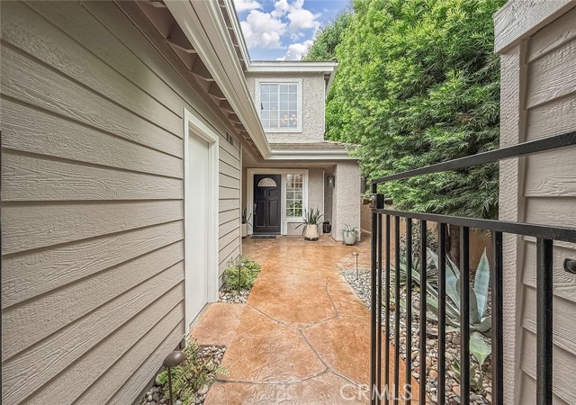 5700 Tanner Ridge Avenue, Westlake Village CA: https://media.crmls.org/medias/c11c3947-90a5-4053-85ff-286548c77b68.jpg