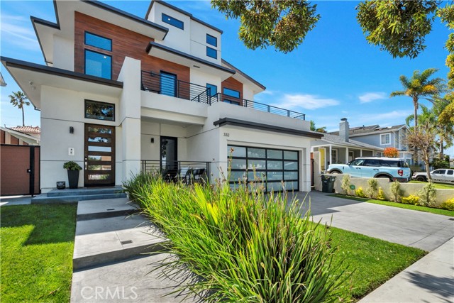 332 Avenue E, Redondo Beach, California 90277, 5 Bedrooms Bedrooms, ,6 BathroomsBathrooms,Residential,For Sale,Avenue E,SB26070979