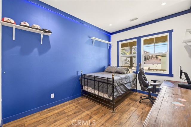 Detail Gallery Image 19 of 27 For 10901 Chestnut St, Los Alamitos,  CA 90720 - 4 Beds | 2 Baths