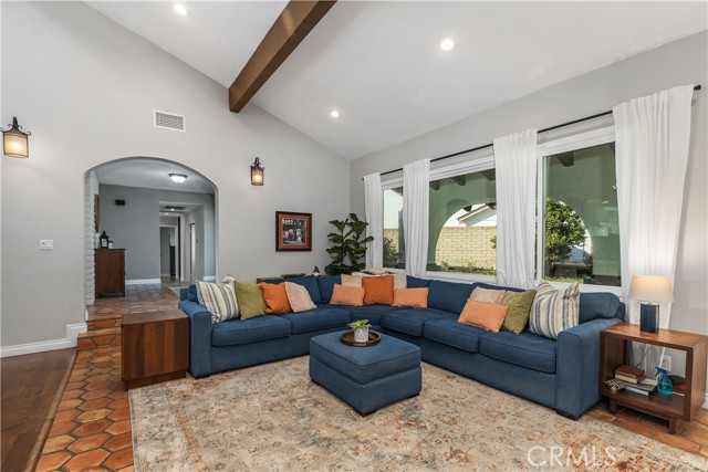 12571 Welbe Drive, North Tustin CA: https://media.crmls.org/medias/c11cf0e7-506d-4fd2-ba3b-e23336d212d3.jpg