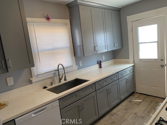 Detail Gallery Image 9 of 12 For 424 Almond, Long Beach,  CA 90802 - 2 Beds | 1 Baths