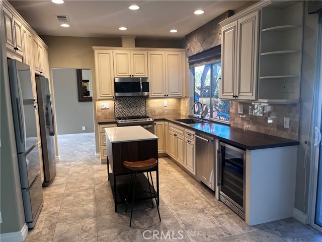 29 Del Padre, Lake Forest CA: https://media.crmls.org/medias/c11fd7fa-667c-4889-9860-050bbb5a5e2b.jpg