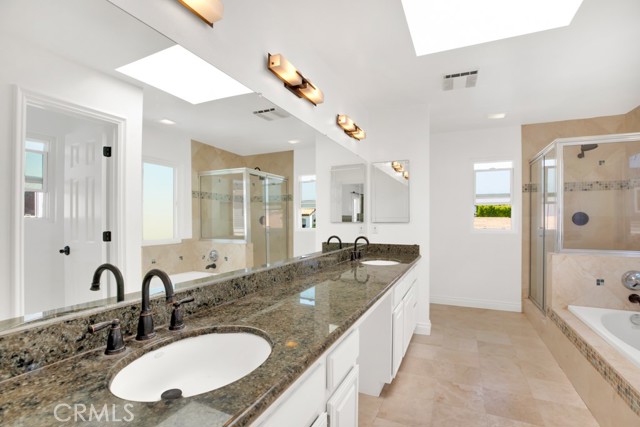 2003 Curtis Avenue, Redondo Beach, California 90278, 4 Bedrooms Bedrooms, ,2 BathroomsBathrooms,Residential,Sold,Curtis,SB22095007