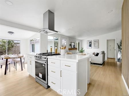 Detail Gallery Image 12 of 26 For 11411 Woodbury Rd, Garden Grove,  CA 92843 - 4 Beds | 2 Baths