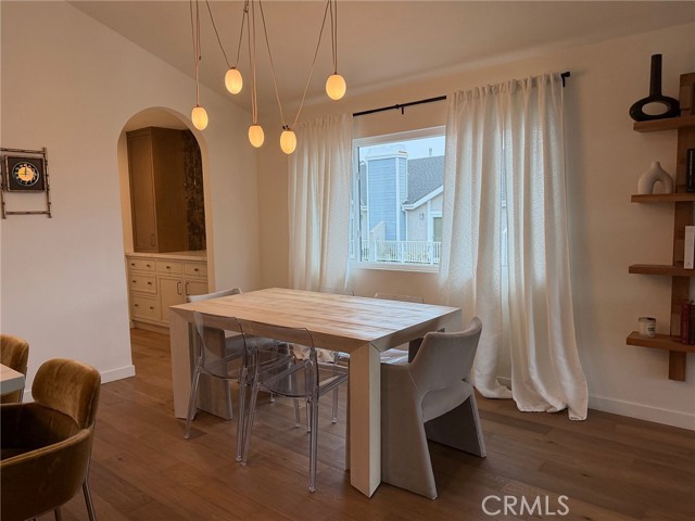 Detail Gallery Image 10 of 38 For 1401 12th #B,  Manhattan Beach,  CA 90266 - 3 Beds | 2 Baths