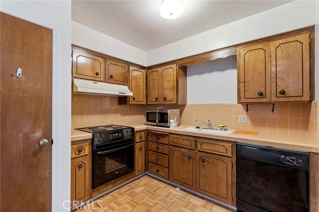 Image 23 of 44 For 4311 N Emerson