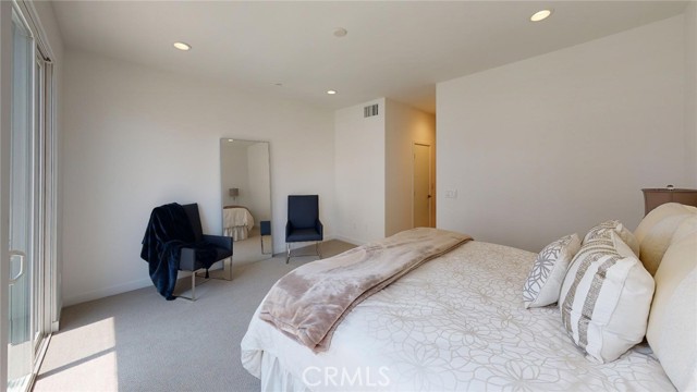 Detail Gallery Image 25 of 38 For 359 E Broadway, Long Beach,  CA 90802 - 2 Beds | 2/1 Baths