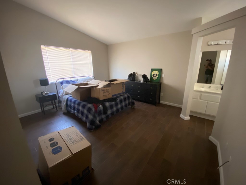 https://media.crmls.org/medias/c1234a21-bed9-44da-920c-d4ad06126e96.jpg?preset=X-Large