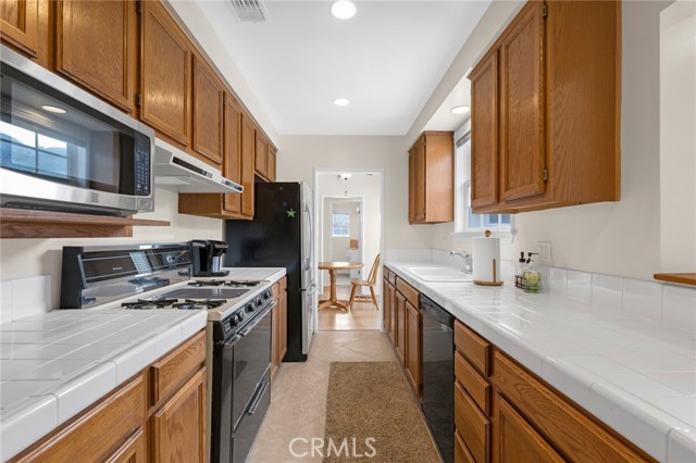 1501 North Catalina Street photo 3