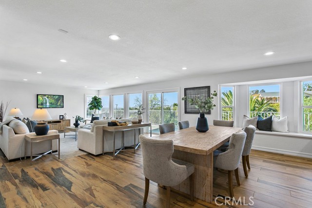 1101 Kenwood Place, Fullerton CA: https://media.crmls.org/medias/c123df0a-2855-40ae-bd60-23632fa37c1b.jpg