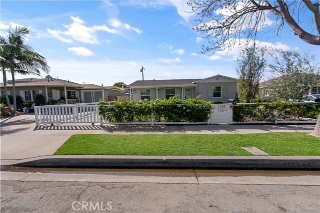 Detail Gallery Image 36 of 59 For 130 -132 S Lime St, Orange,  CA 92868 - 6 Beds | 3 Baths