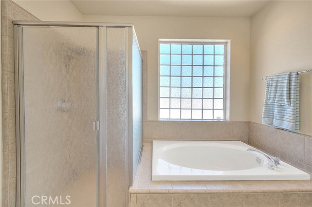 15095 Douglas Street, Apple Valley CA: https://media.crmls.org/medias/c12471d2-2f29-422d-8261-c4f4d57e2477.jpg