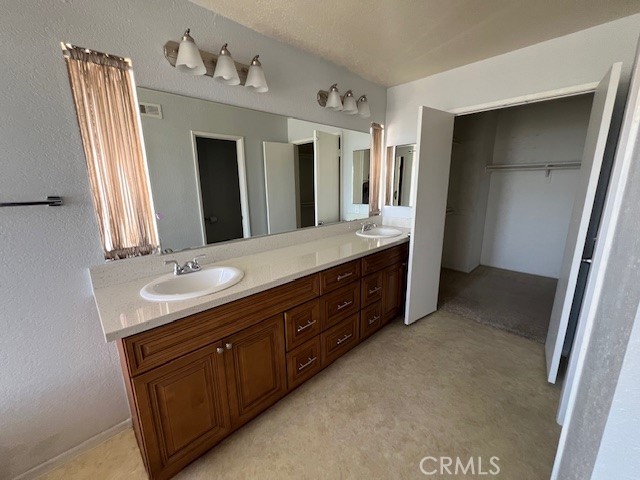 Detail Gallery Image 11 of 32 For 16227 Glencove Dr, Hacienda Heights,  CA 91745 - 4 Beds | 4 Baths