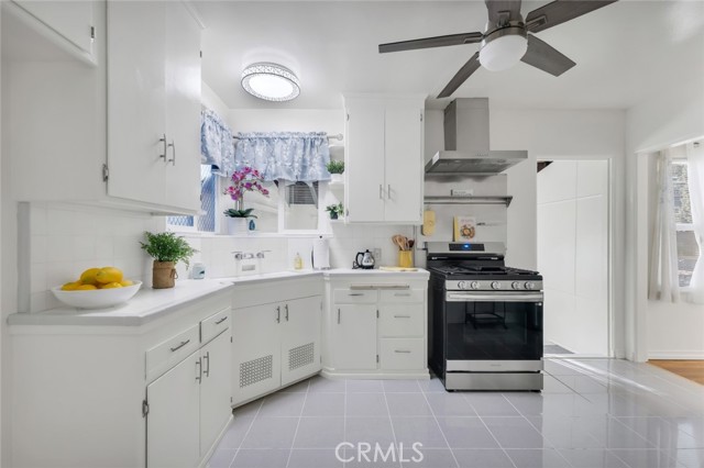 Detail Gallery Image 3 of 37 For 1527 N Avon St, Burbank,  CA 91505 - 4 Beds | 1 Baths