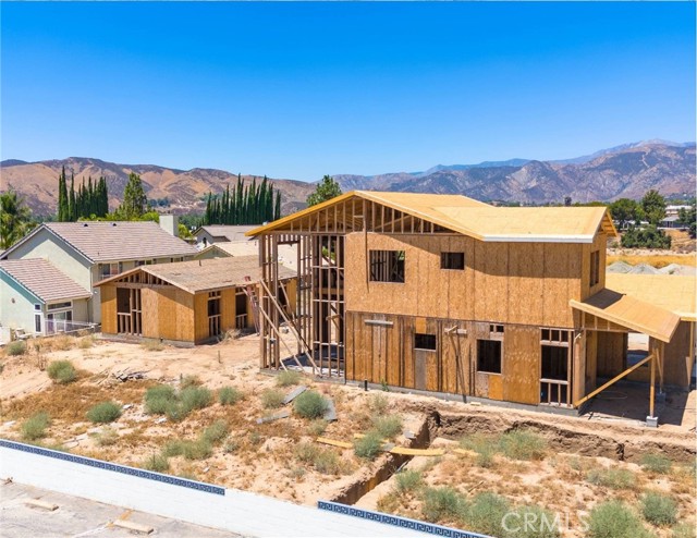 11570 Bryant Street, Yucaipa CA: https://media.crmls.org/medias/c1264a9f-a58b-4876-8558-e34aca8f4bd3.jpg