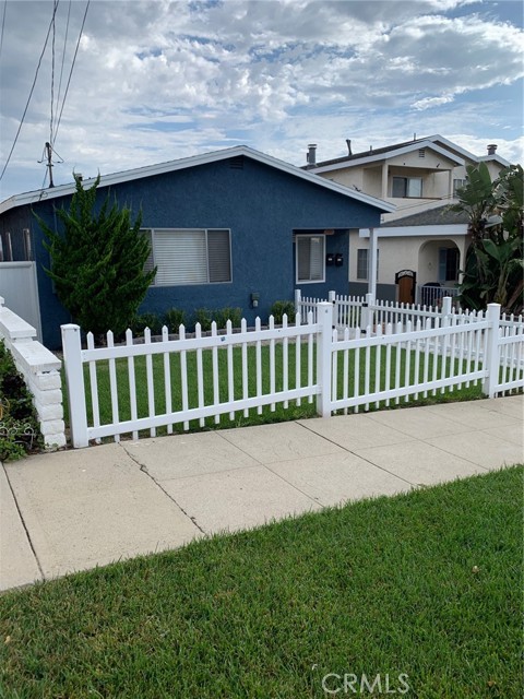 Detail Gallery Image 2 of 43 For 1240 W 22nd St, San Pedro,  CA 90731 - 4 Beds | 2 Baths