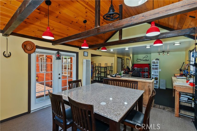 Detail Gallery Image 34 of 49 For 39234 N Shore Dr, Fawnskin,  CA 92333 - 2 Beds | 1/1 Baths