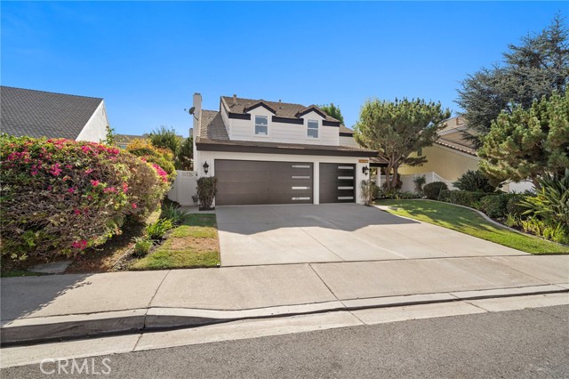 24641 Paige Circle, Laguna Hills CA: https://media.crmls.org/medias/c127abaf-22a2-4132-8a1e-82554342c348.jpg