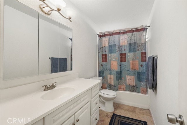 17208 Rawhide Avenue, Lake Los Angeles CA: https://media.crmls.org/medias/c127e912-b7ef-4691-94a4-8c867281b6e4.jpg