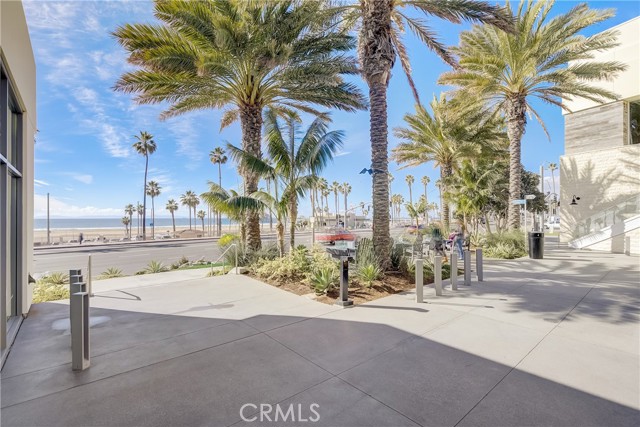 Detail Gallery Image 39 of 46 For 16562 Regina #4,  Huntington Beach,  CA 92649 - 2 Beds | 1 Baths