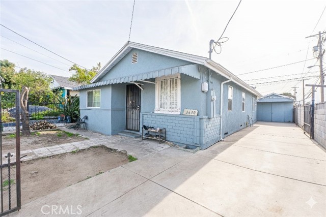 Detail Gallery Image 2 of 38 For 2630 Maceo, Los Angeles,  CA 90065 - 3 Beds | 2 Baths