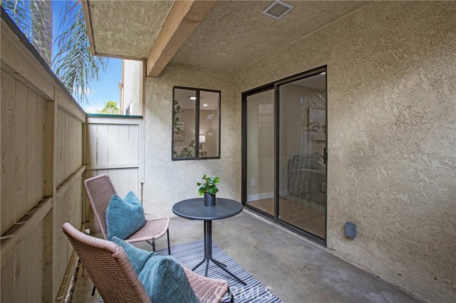 Detail Gallery Image 18 of 29 For 155 S Poplar Ave #17,  Brea,  CA 92821 - 2 Beds | 2 Baths